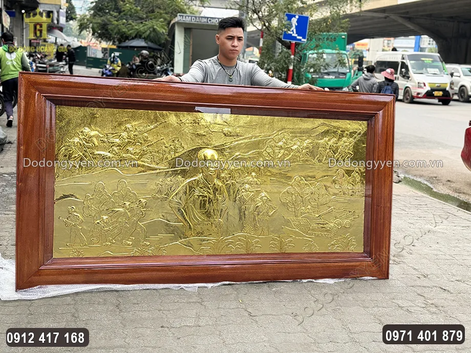 H&igrave;nh ảnh nh&igrave;n nghi&ecirc;ng của bức tranh